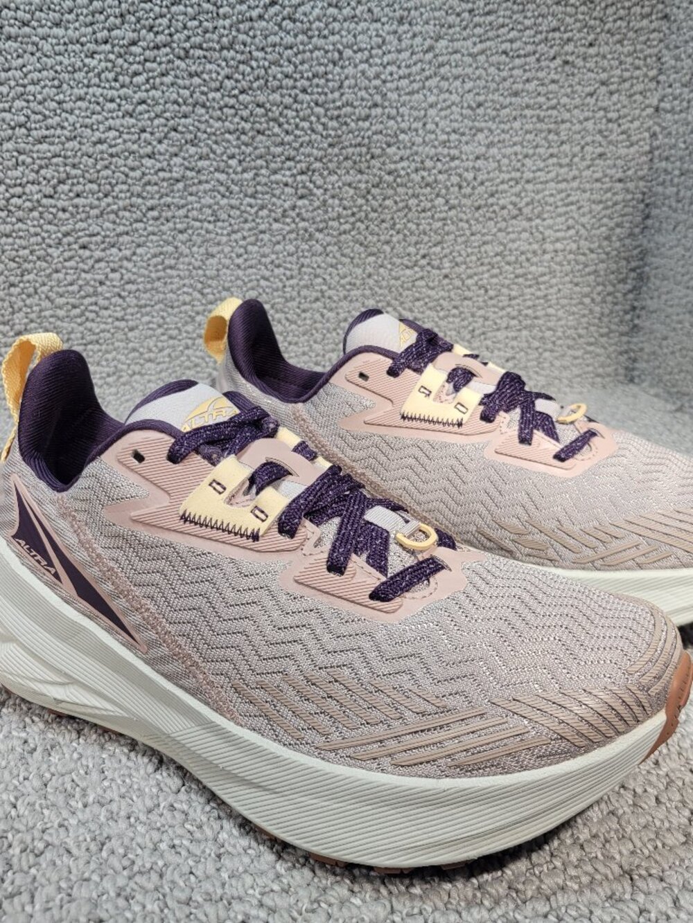 Altra Experience Wild Women's US Size 6 Purple Trail Hiking Shoes AL0A85QD923